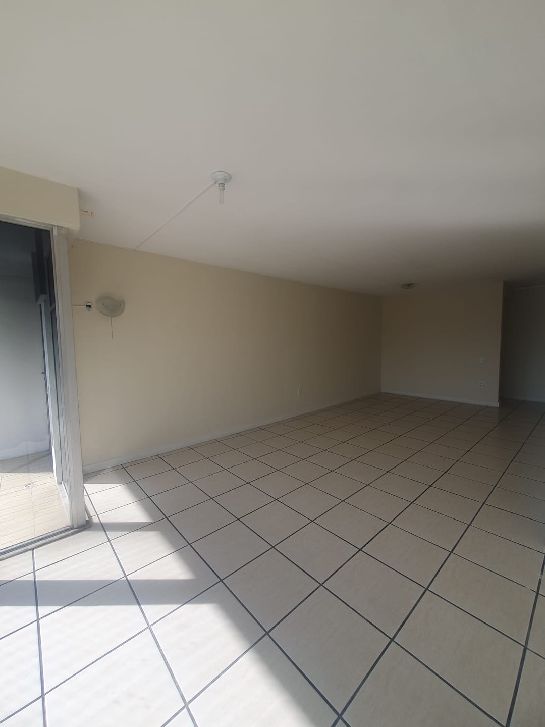 Apartamento para alugar com 3 quartos, 175m² - Foto 2