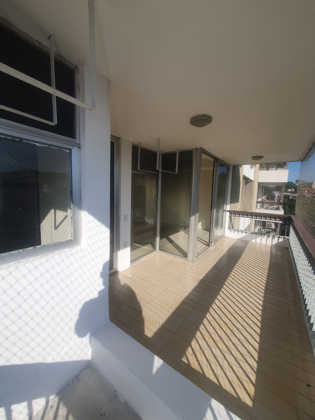Apartamento para alugar com 3 quartos, 175m² - Foto 9