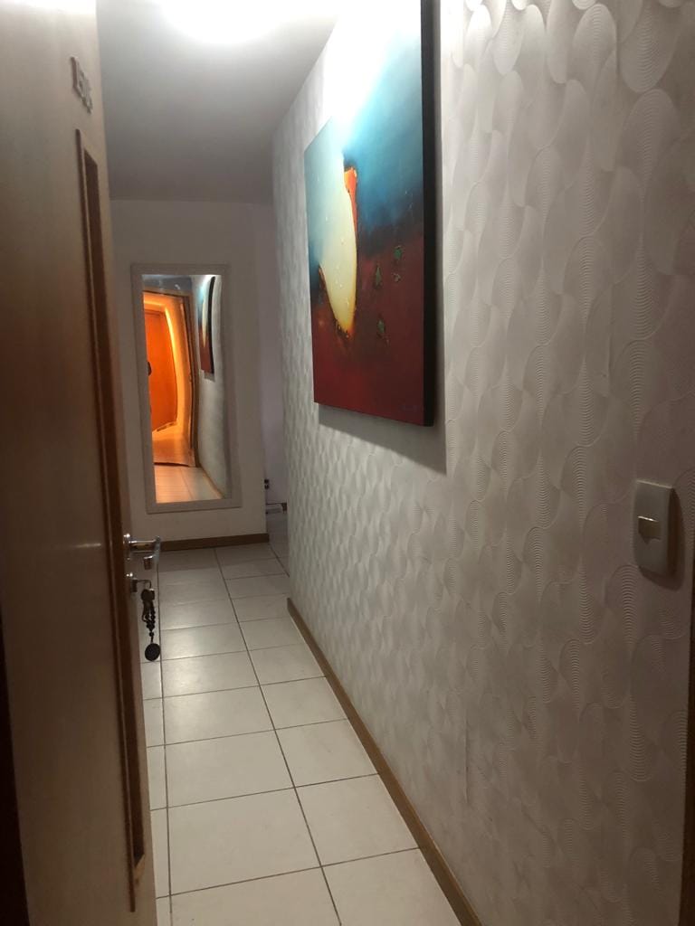 Apartamento à venda com 2 quartos, 140m² - Foto 2