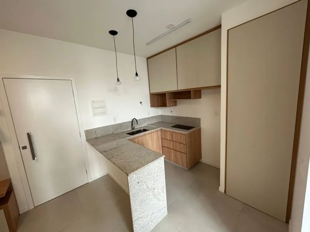 Apartamento 1 quarto e 1 banheiro, para alugar, no bairro Ouro Preto em Belo Horizonte