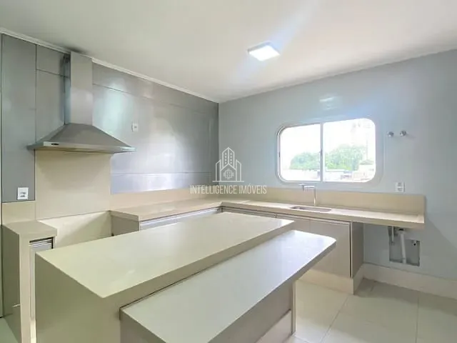 Apartamento 5 quartos e 6 banheiros, à venda, no bairro Quilombo em Cuiabá