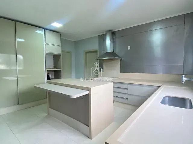 Apartamento 5 quartos e 6 banheiros, à venda, no bairro Quilombo em Cuiabá