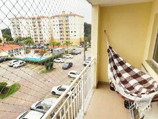 Apartamento com 70m² 3 quartos e 2 banheiros, à venda, no bairro Capão Raso em Curitiba