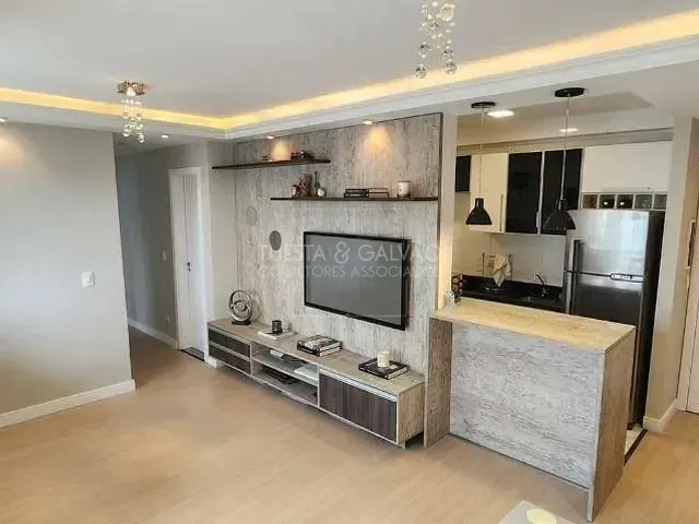 Apartamento com 70m² 3 quartos e 2 banheiros, à venda, no bairro Capão Raso em Curitiba