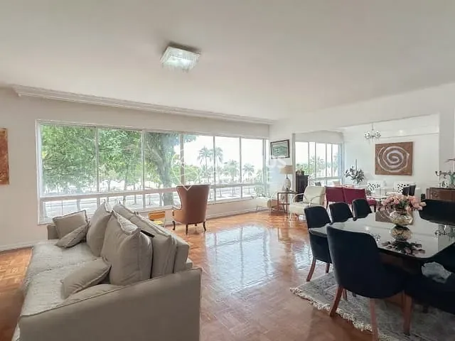 Apartamento com 288m² 4 quartos e 2 banheiros, à venda, no bairro Leme em Rio de Janeiro