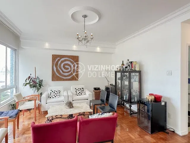 Apartamento com 288m² 4 quartos e 2 banheiros, à venda, no bairro Leme em Rio de Janeiro