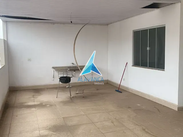 Apartamento com 200m² 3 quartos e 2 banheiros, à venda, no bairro São Pedro em Governador Valadares