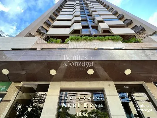 Apartamento com 218m² 3 quartos e 3 banheiros, à venda, no bairro Zona 01 em Maringá