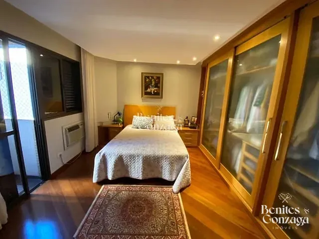 Apartamento com 218m² 3 quartos e 3 banheiros, à venda, no bairro Zona 01 em Maringá