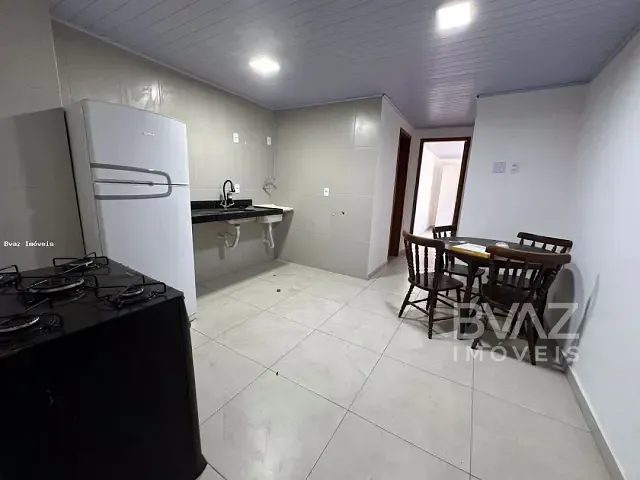 Apartamento com 45m² 1 quarto e 1 banheiro, para alugar, no bairro Jardim Flamboyant em Cabo Frio