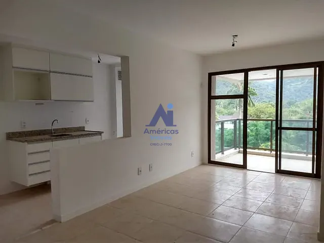 Apartamento 3 quartos e 2 banheiros, para alugar, no bairro Recreio dos Bandeirantes em Rio de Janeiro