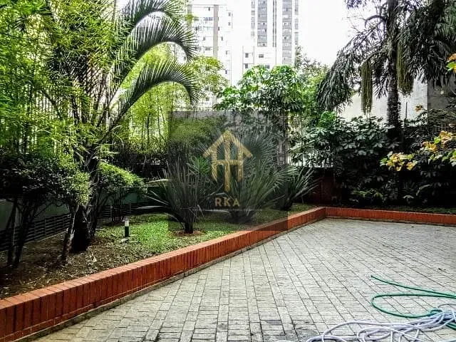Apartamento 2 quartos e 4 banheiros, para alugar, no bairro Pinheiros em São Paulo