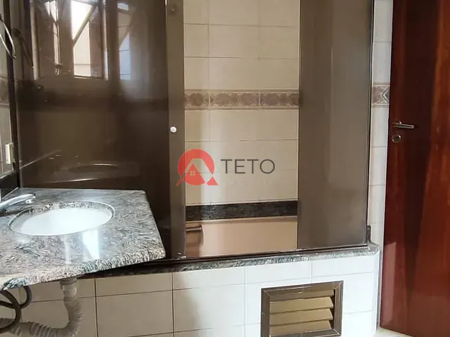 Apartamento 3 quartos e 3 banheiros, para alugar, no bairro Zona 07 em Maringá