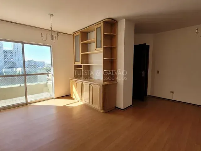 Apartamento com 96m² 3 quartos e 3 banheiros, à venda, no bairro Rebouças em Curitiba