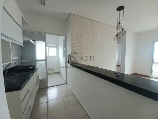 Apartamento 2 quartos e 2 banheiros, para alugar, no bairro Vila Suissa em Mogi das Cruzes