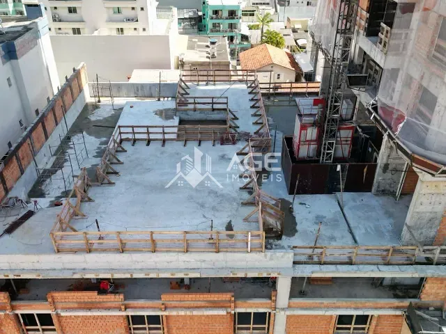 Apartamento 4 quartos e 5 banheiros, à venda, no bairro centro em Itapema