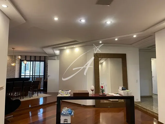 Apartamento com 256m² 3 quartos e 5 banheiros, à venda ou para alugar, no bairro Tatuapé em São Paulo