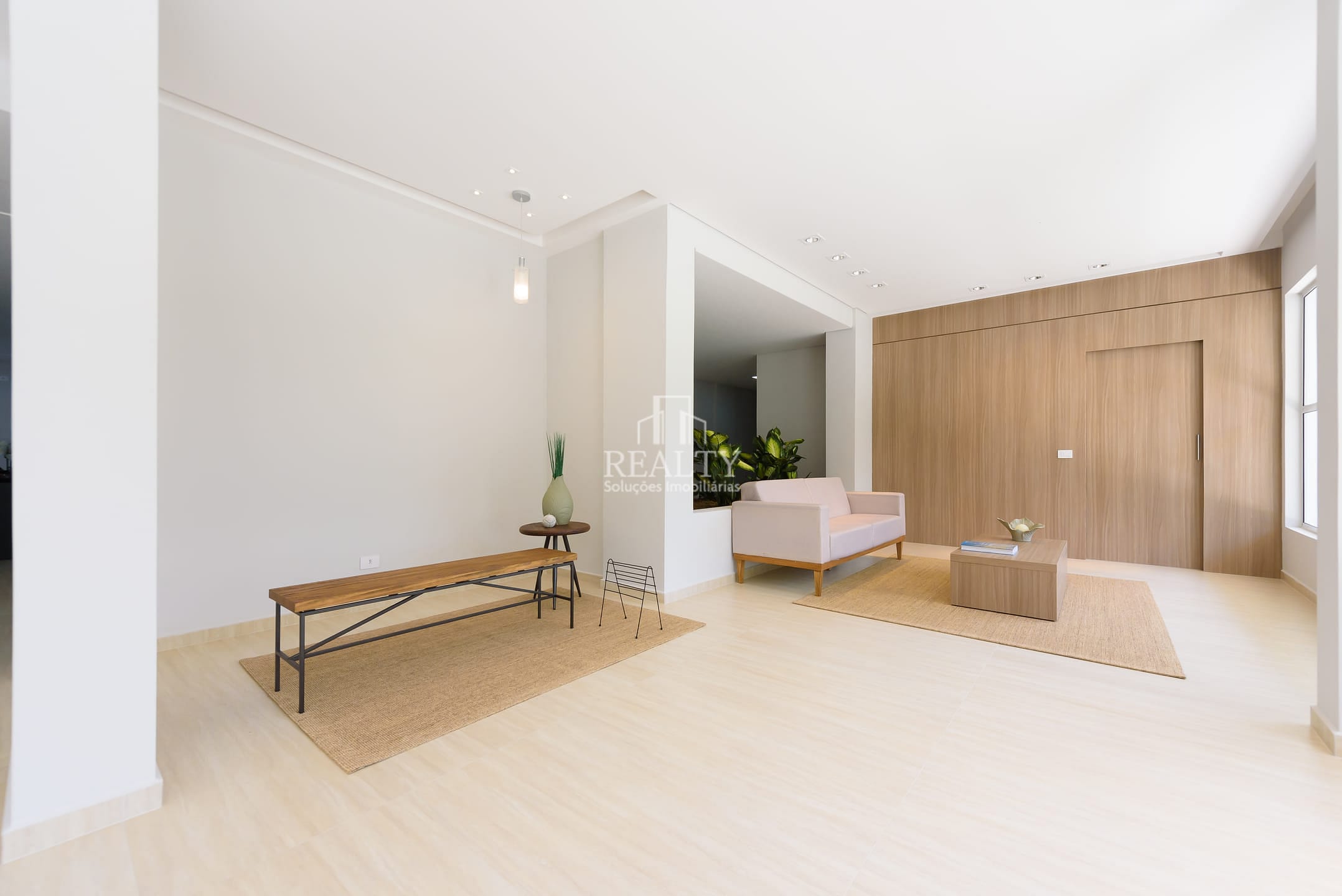 Apartamento à venda com 3 quartos, 77m² - Foto 2