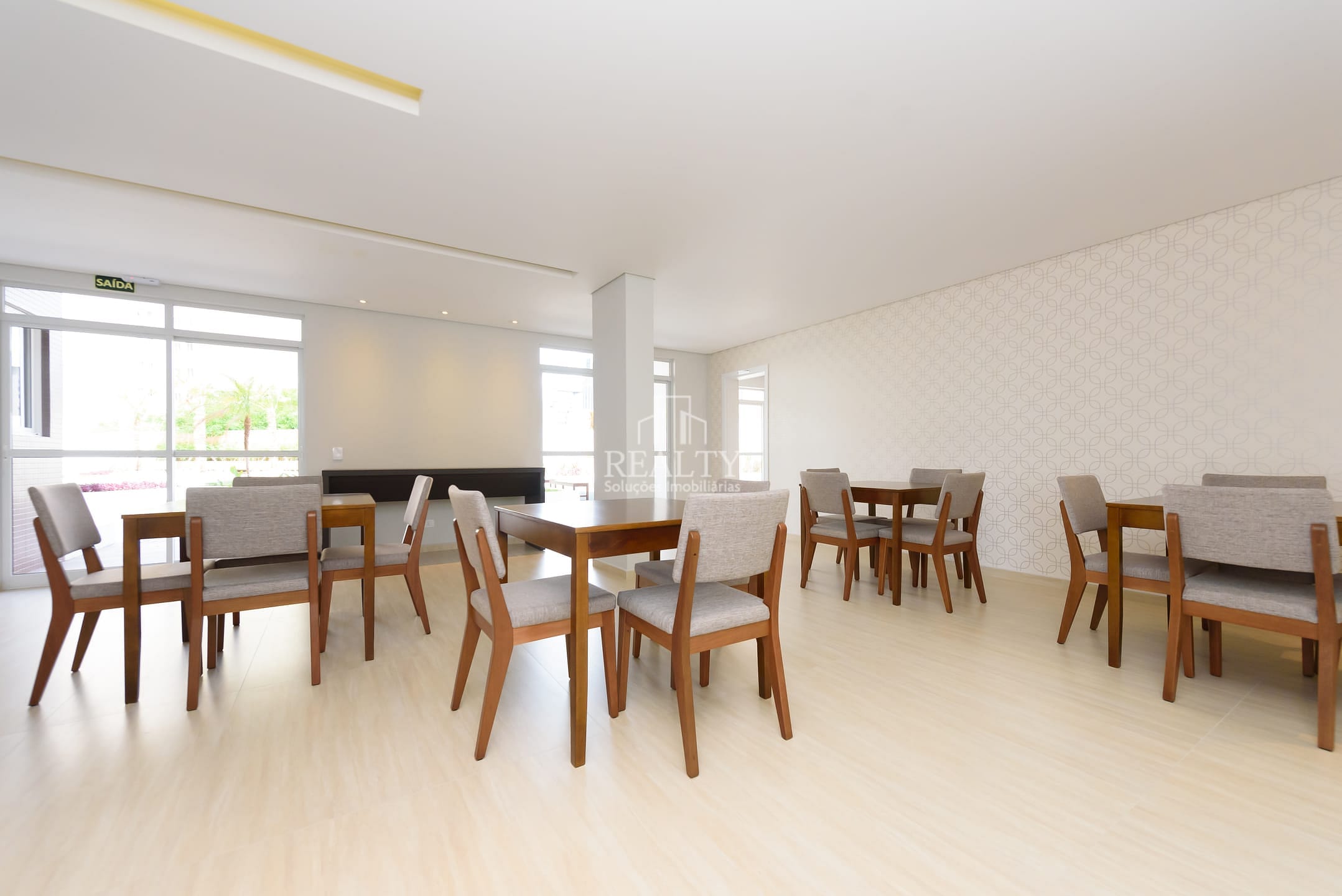 Apartamento à venda com 3 quartos, 77m² - Foto 7