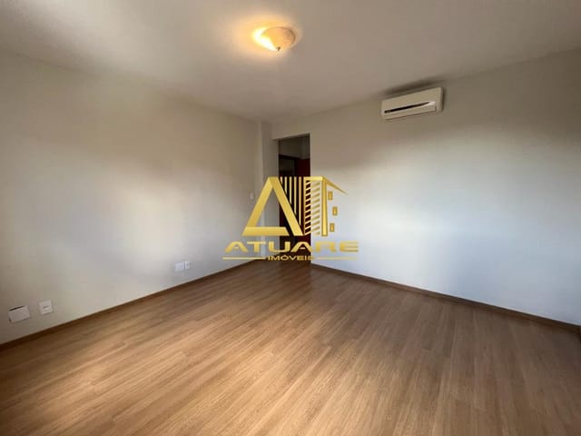 Apartamento com 140m² 3 quartos e 2 banheiros, para alugar, no bairro Centro em Pouso Alegre