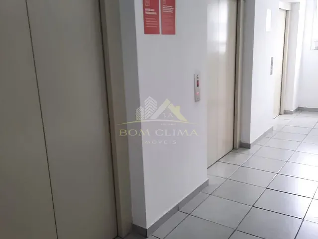Apartamento com 59m² 2 quartos e 1 banheiro, para alugar, no bairro Bandeirantes em Juiz de Fora
