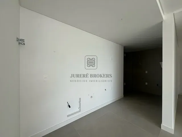 Apartamento 3 quartos e 4 banheiros, à venda, no bairro Jurerê em Florianópolis
