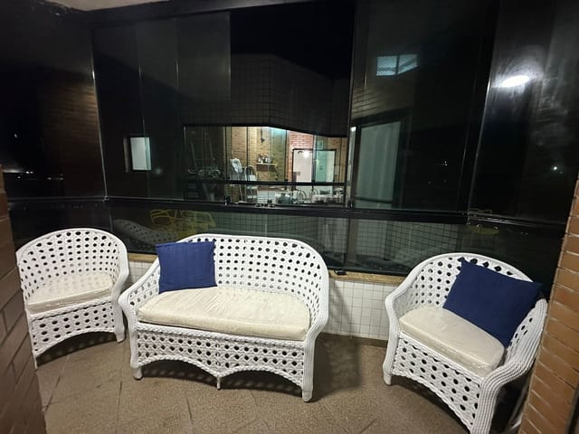 Apartamento 2 quartos e 2 banheiros, à venda, no bairro Boqueirão em Praia Grande