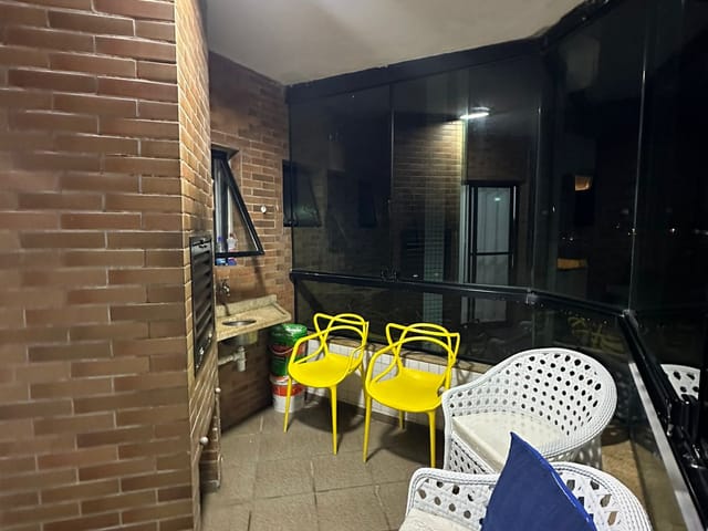 Apartamento 2 quartos e 2 banheiros, à venda, no bairro Boqueirão em Praia Grande