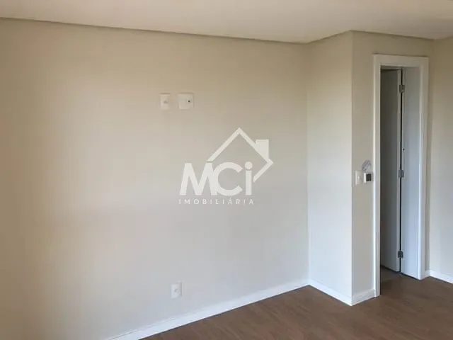 Apartamento com 64m² 1 quarto e 2 banheiros, à venda, no bairro Parque Una em Pelotas