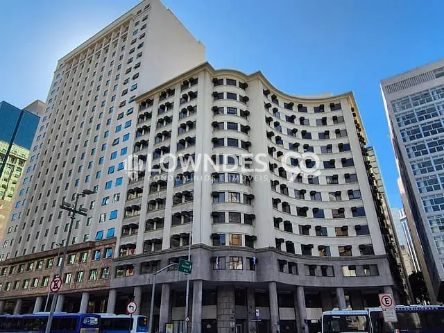 Apartamento 1 quarto e 1 banheiro, para alugar, no bairro Centro em Rio de Janeiro
