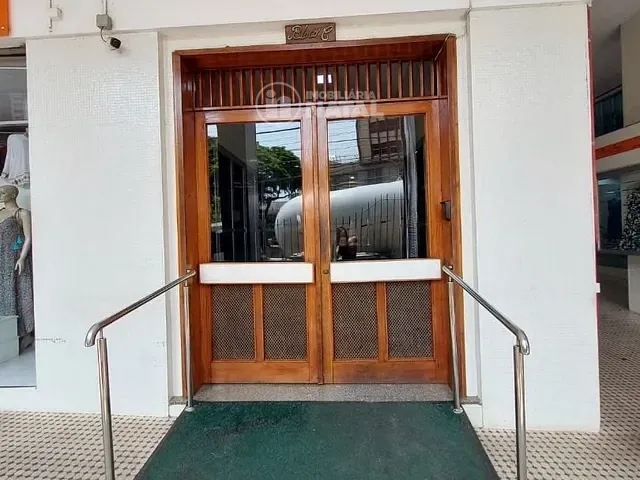 Apartamento com 1m² 4 quartos e 3 banheiros, à venda, no bairro Centro em Londrina