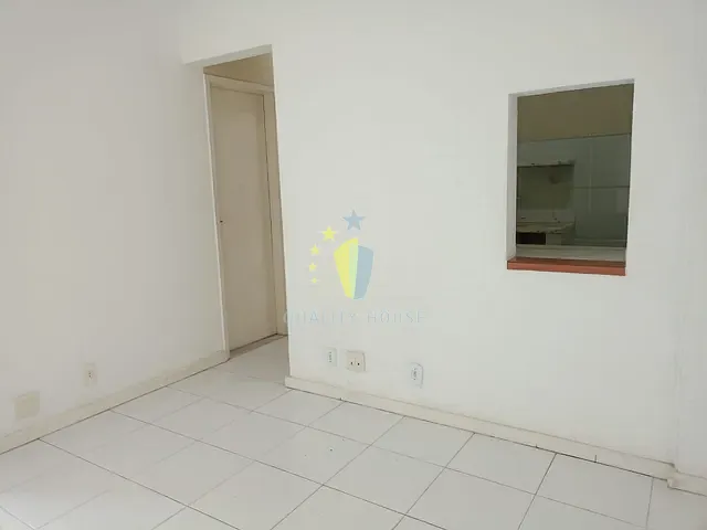 Apartamento com 47m² 2 quartos e 2 banheiros, para alugar, no bairro Centro em Rio de Janeiro
