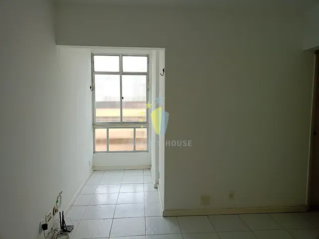 Apartamento com 47m² 2 quartos e 2 banheiros, para alugar, no bairro Centro em Rio de Janeiro