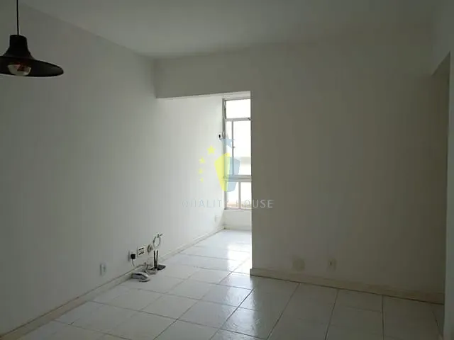 Apartamento com 47m² 2 quartos e 2 banheiros, para alugar, no bairro Centro em Rio de Janeiro