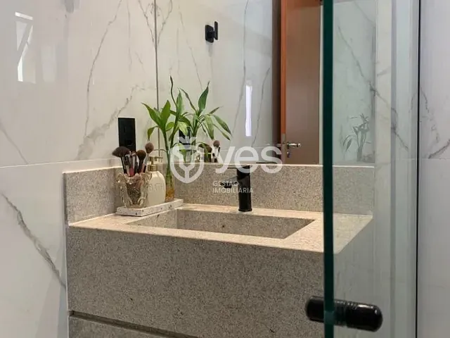 Apartamento 2 quartos e 2 banheiros, à venda, no bairro Guilhermina Vieira Chaer em Araxá