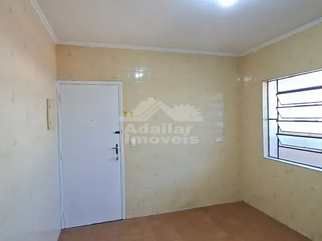 Apartamento 2 quartos e 1 banheiro, para alugar, no bairro Taboão em Diadema