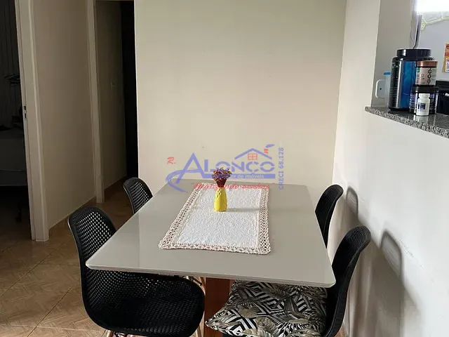 Apartamento 2 quartos e 1 banheiro, à venda, no bairro Jardim Primavera em Jacareí