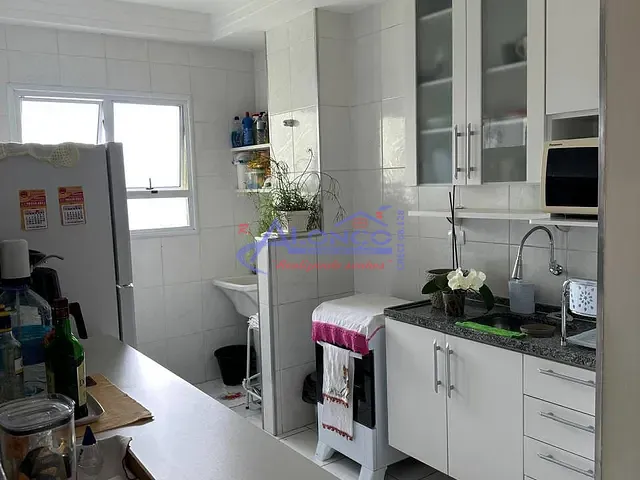 Apartamento 2 quartos e 1 banheiro, à venda, no bairro Jardim Primavera em Jacareí