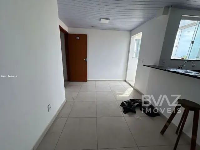 Apartamento com 60m² 2 quartos e 1 banheiro, para alugar, no bairro Jardim Flamboyant em Cabo Frio