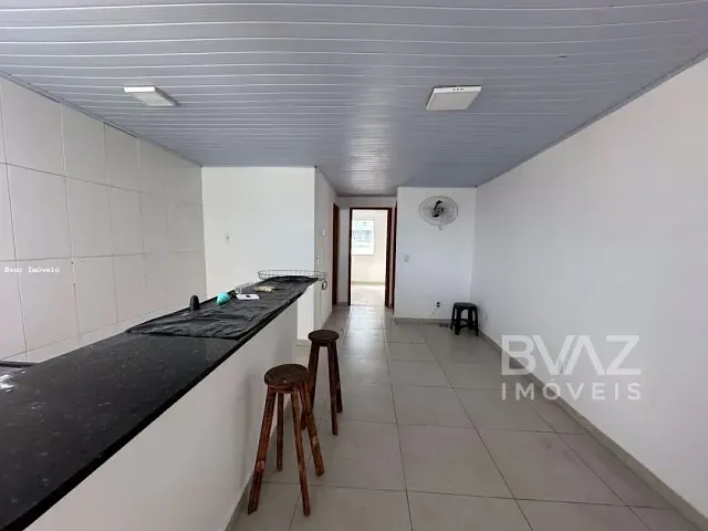 Apartamento com 60m² 2 quartos e 1 banheiro, para alugar, no bairro Jardim Flamboyant em Cabo Frio