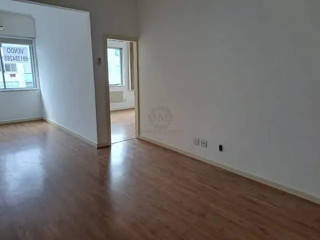 Apartamento com 95m² 3 quartos e 1 banheiro, à venda, no bairro Leblon em Rio de Janeiro