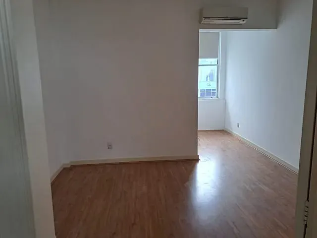 Apartamento com 95m² 3 quartos e 1 banheiro, à venda, no bairro Leblon em Rio de Janeiro