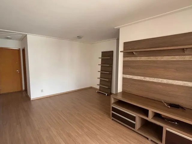 Apartamento com 10m² 3 quartos e 2 banheiros, para alugar, no bairro Gleba Palhano em Londrina