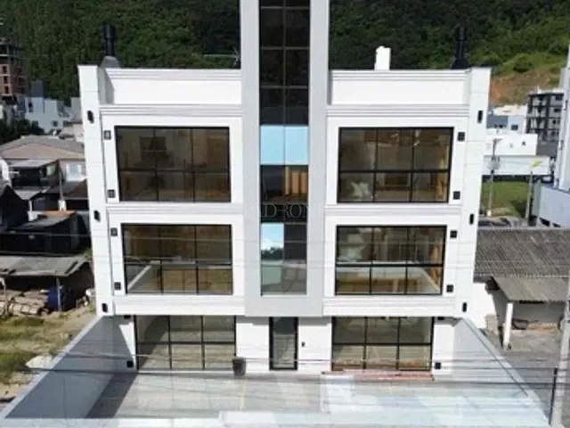 Apartamento 2 quartos e 3 banheiros, à venda, no bairro São Francisco de Assis em Camboriú