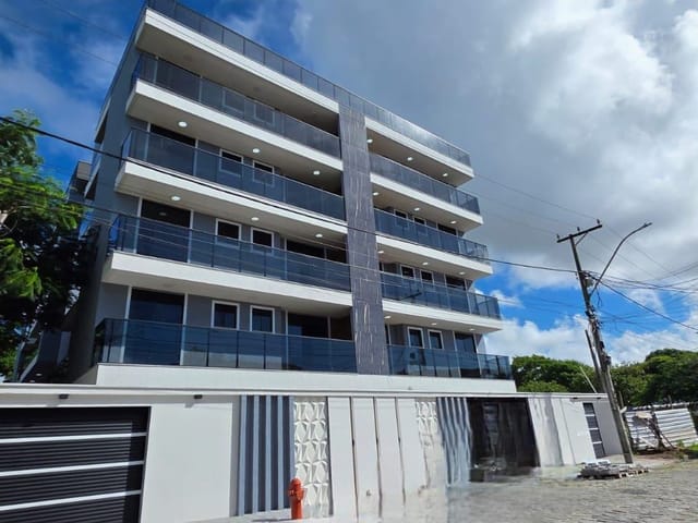 Apartamento 2 quartos e 1 banheiro, à venda, no bairro Costazul em Rio das Ostras