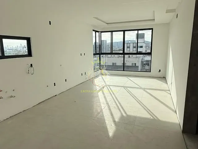 Apartamento 2 quartos e 3 banheiros, à venda, no bairro Areias em Camboriú
