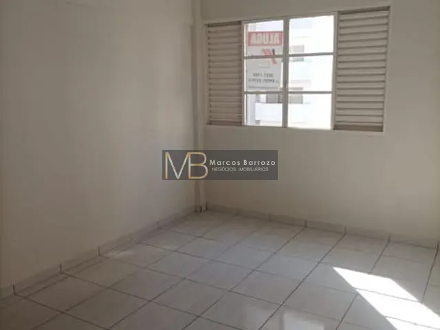 Apartamento 2 quartos e 1 banheiro, à venda, no bairro Centro em Londrina