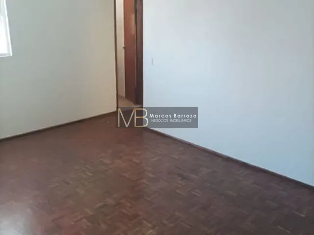 Apartamento 2 quartos e 1 banheiro, à venda, no bairro Centro em Londrina