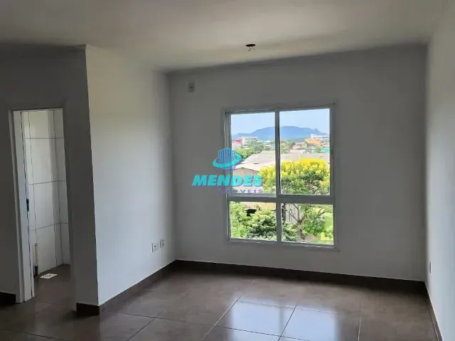 Apartamento 2 quartos e 1 banheiro, para alugar, no bairro Barnabé em Gravataí