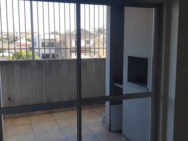 Apartamento 2 quartos e 2 banheiros, para alugar, no bairro Centro em Cambé